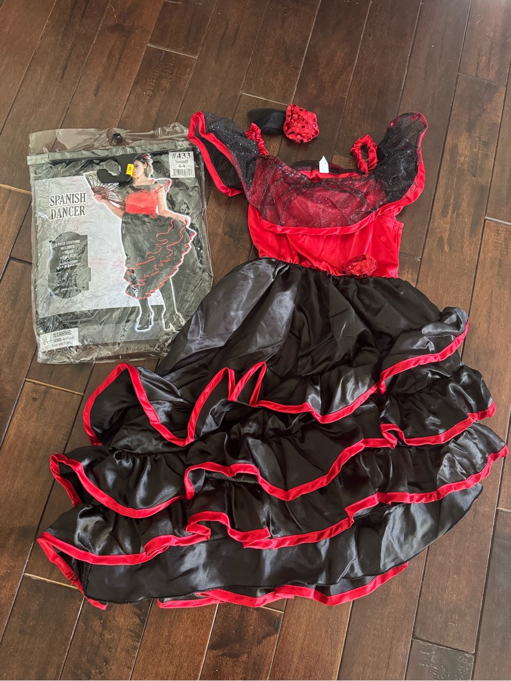 Adorable Spanish Dancer Girls 4-6 Costume